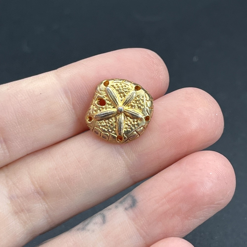 Sand Dollar Gold Tone Beach Ocean Sea Lapel Hat Pin B4